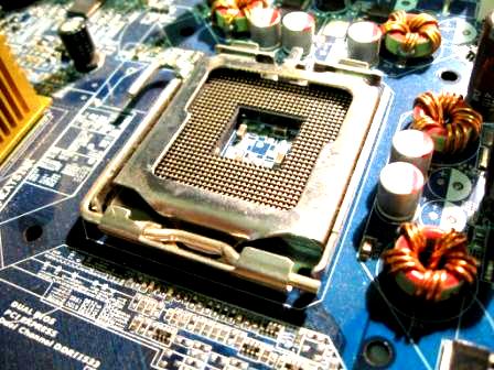 Ремонт socket 775 на материнской плате.